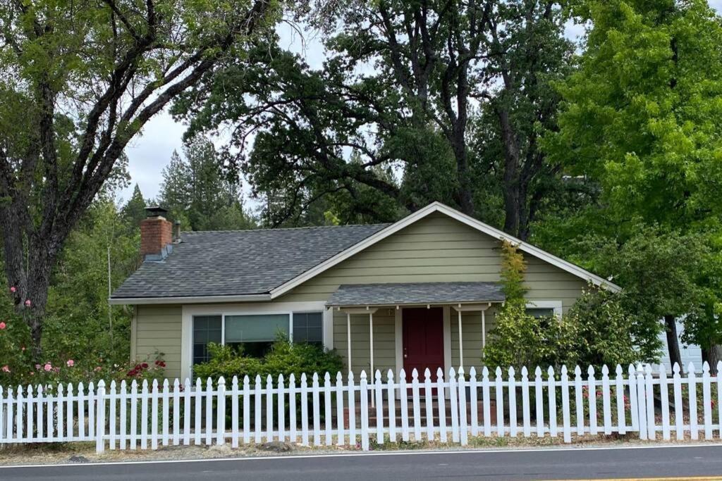 Vans Yosemite Garden Cottage Гровленд Экстерьер фото